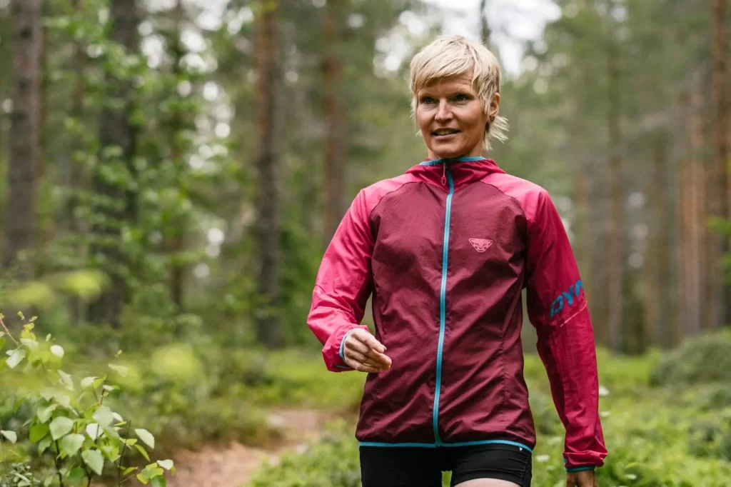 Polkujuoksu harjoitusohjelma valmennuksen kautta.